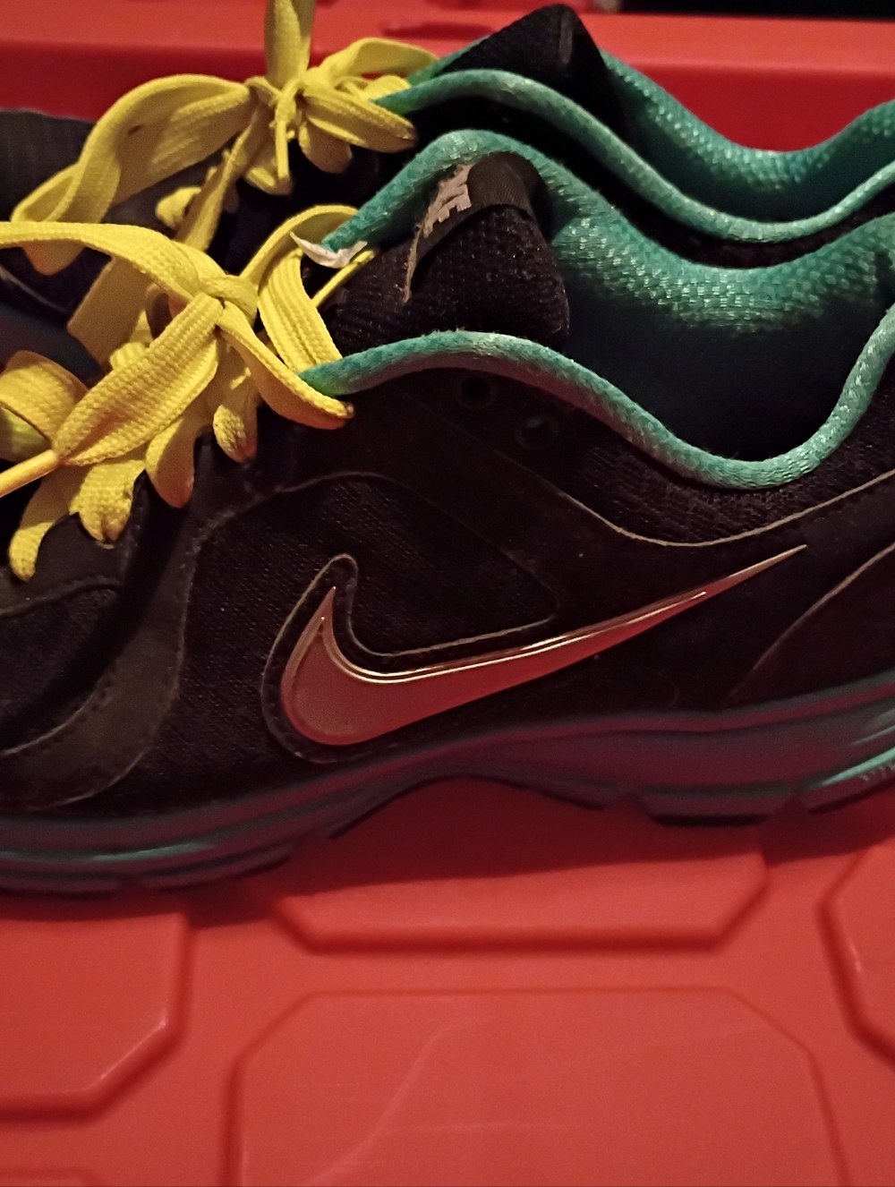 💙 3 For $12 Nike Women's Black Walking Shoes with Yellow Laces and Teal Accents - Picture 2 of 7